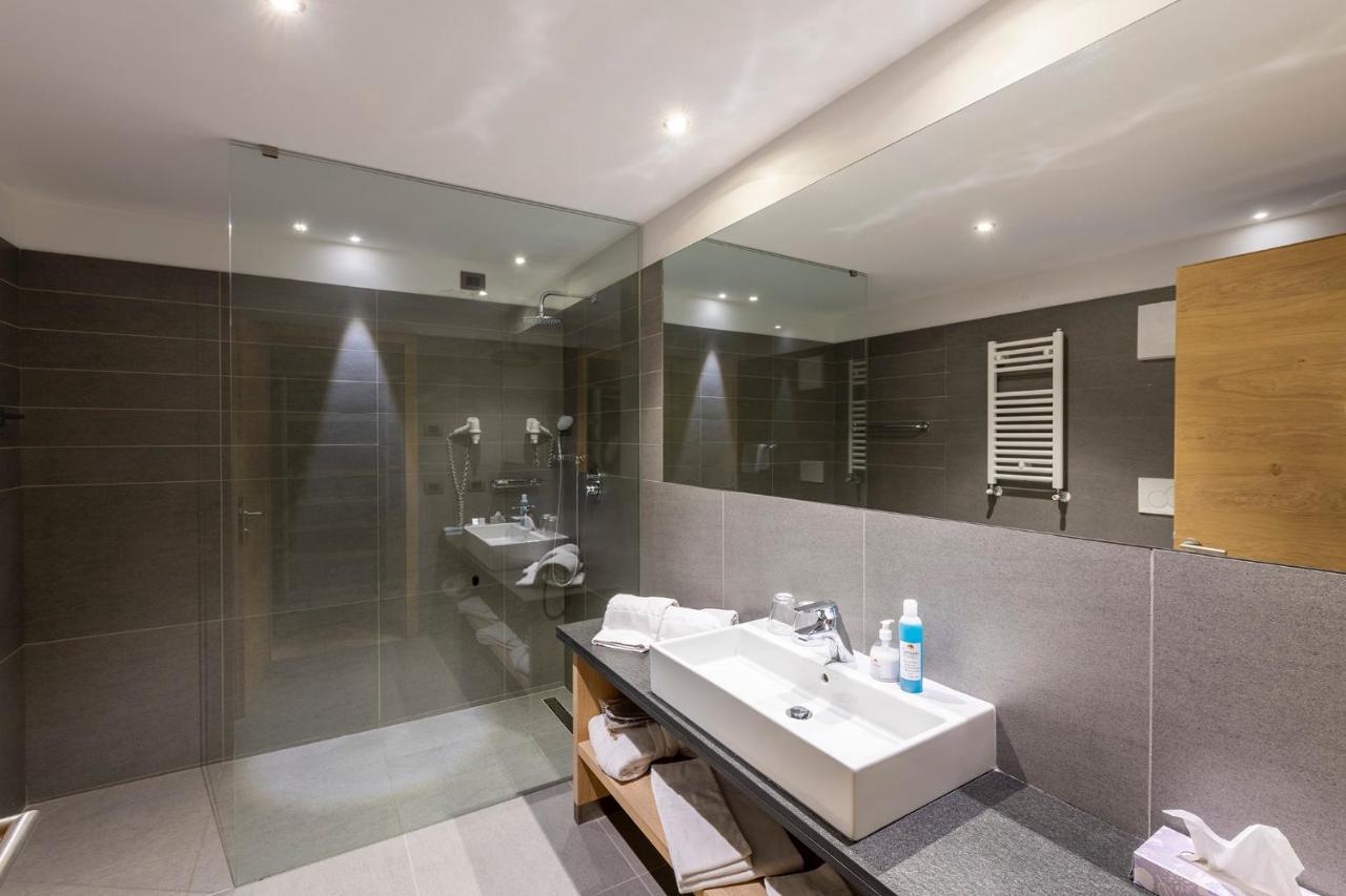 Design & Suite Hotel Ciarnadoi Виго-ди-Фасса Экстерьер фото